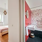 Апартаменты Sunny Renovated With Ac, By Timecooler *