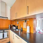 Апартаменты Sunny Renovated With Ac, By Timecooler Лиссабон