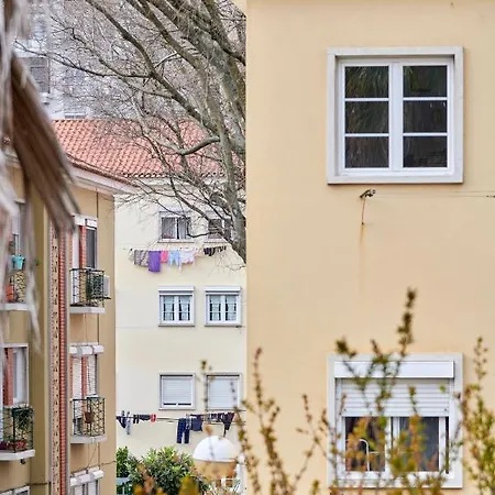 Sunny Renovated With Ac, By Timecooler Lägenhet *