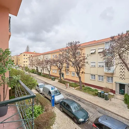 Sunny Renovated With Ac, By Timecooler Apartment