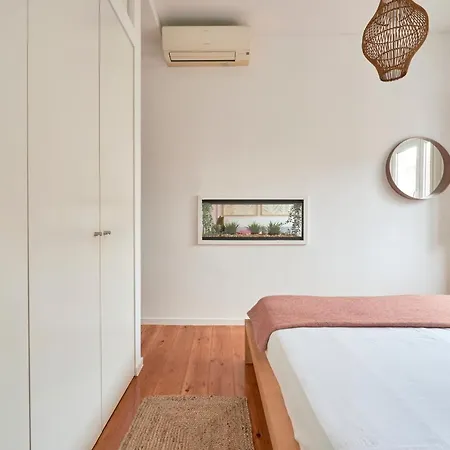 Sunny Renovated With Ac, By Timecooler *