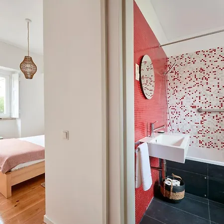 Apartment Sunny Renovated With Ac, By Timecooler *