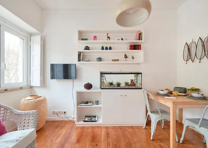 Sunny Renovated With Ac, By Timecooler Apartamento Lisboa
