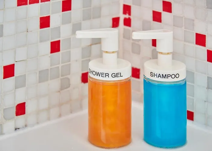 Sunny Renovated With Ac, By Timecooler