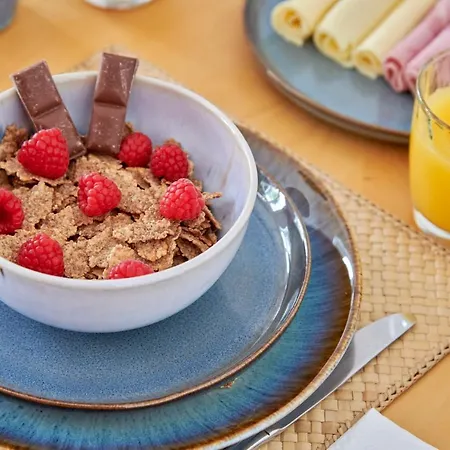 Sunny Renovated With Ac, By Timecooler * Lisboa